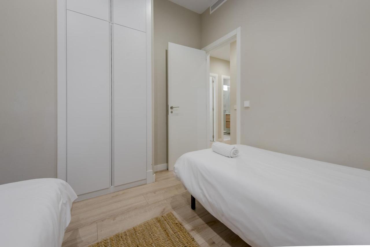 Acogedor Apt 3 Habitaciones Y Terraza En El Centro Madryt Zewnętrze zdjęcie
