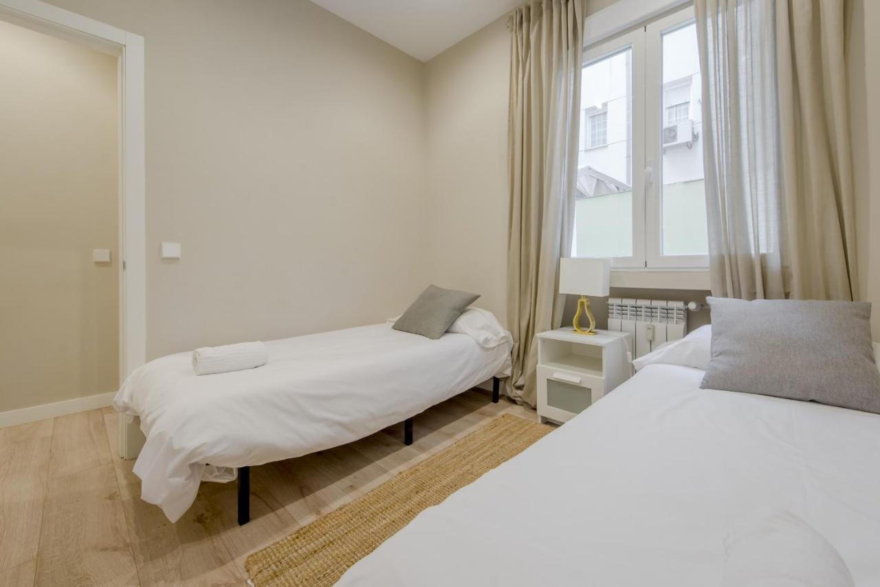 Acogedor Apt 3 Habitaciones Y Terraza En El Centro Madryt Zewnętrze zdjęcie